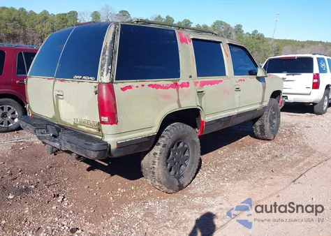 1995 Chevrolet Tahoe K1500 z USA, uszkodzony, nr VIN 1GNEK13K3SJ415479